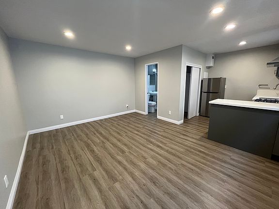 2nd image of 120 N Bonnie Ave APT 6