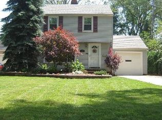 1409 Ford Rd, Lyndhurst, OH 44124
