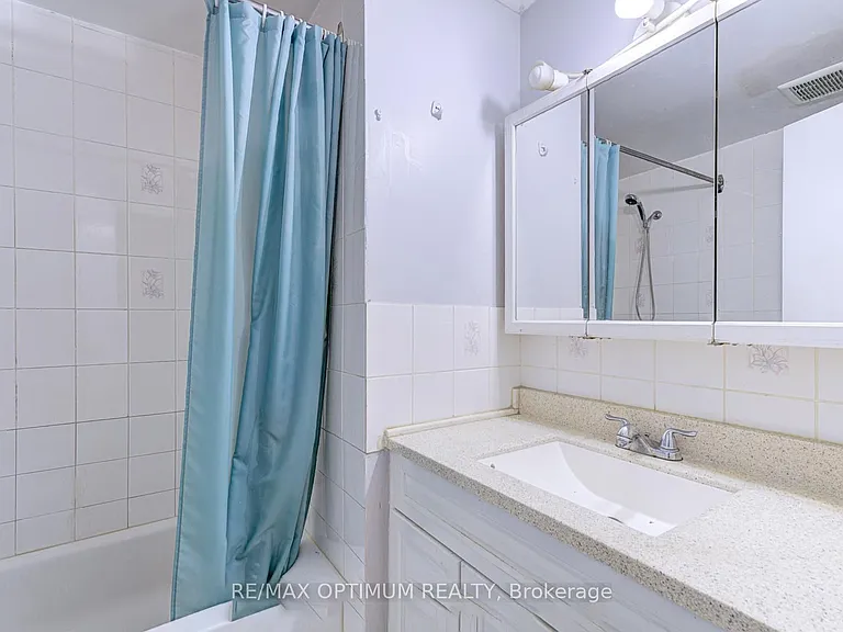 180 Mississauga Valley Blvd #152 — Photo 24