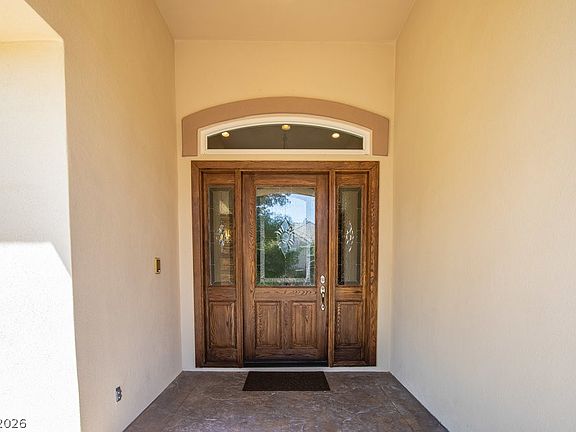 5th image of 2111 Shenley Ct