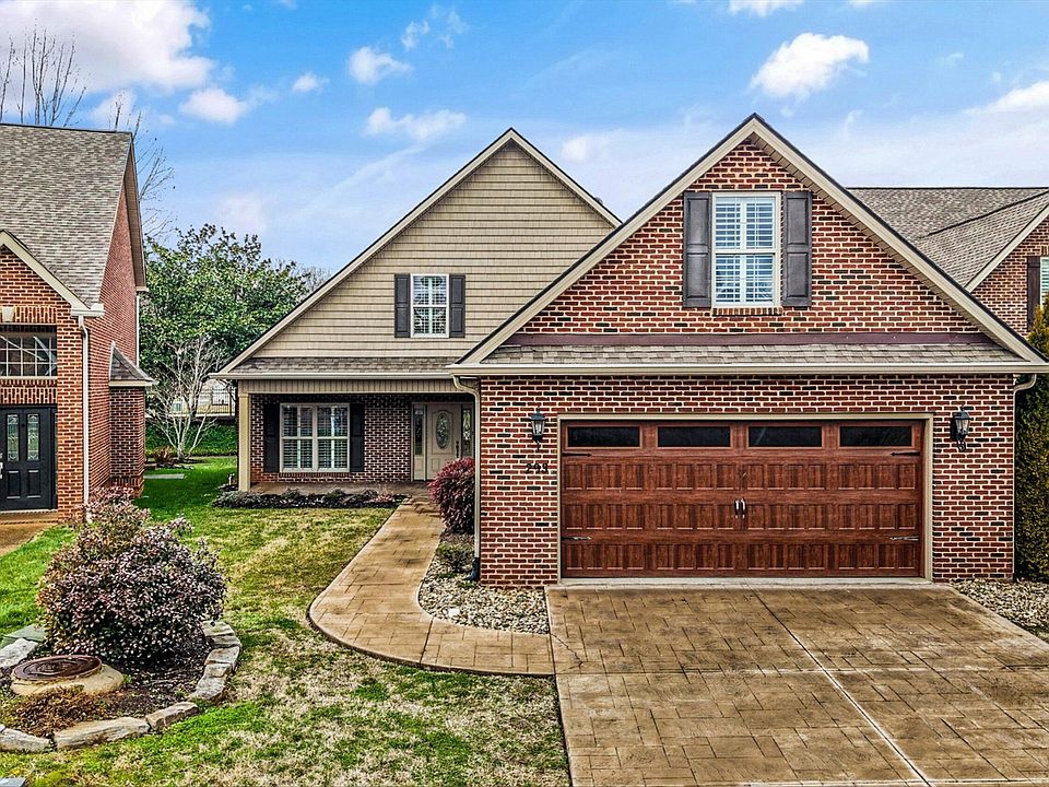 1st image of 293 Savannah Park Dr