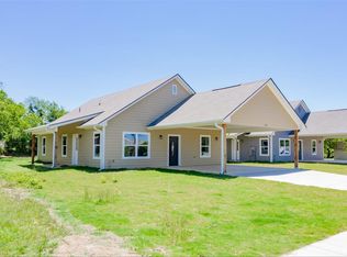 305 S McAmis St, Breckenridge, TX 76424