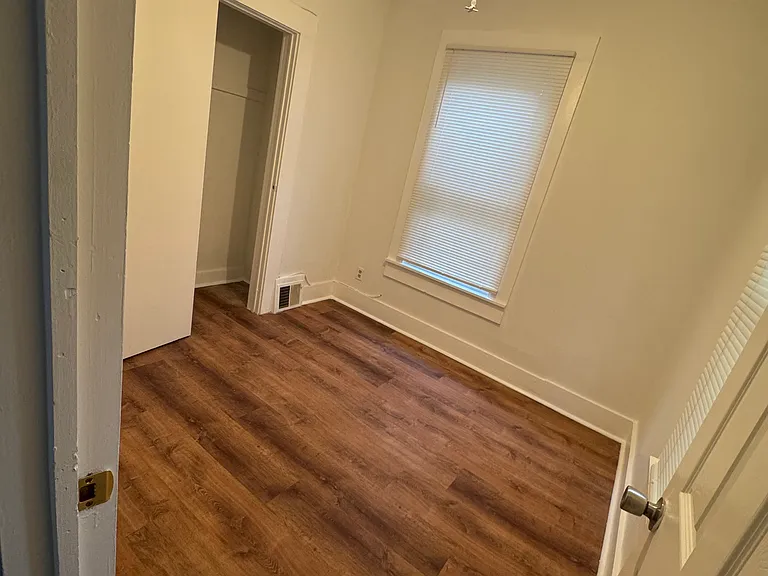 15 Winchester Ave #1 — Photo 6
