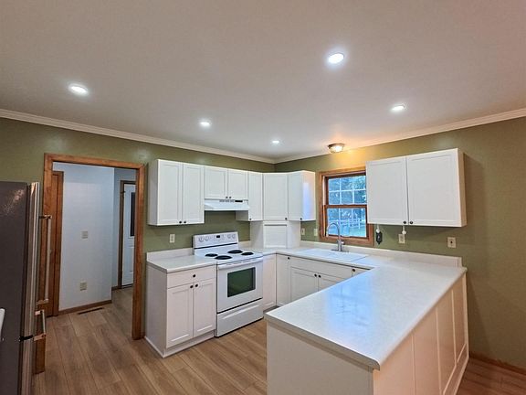 4th image of 1339 Duke Dr