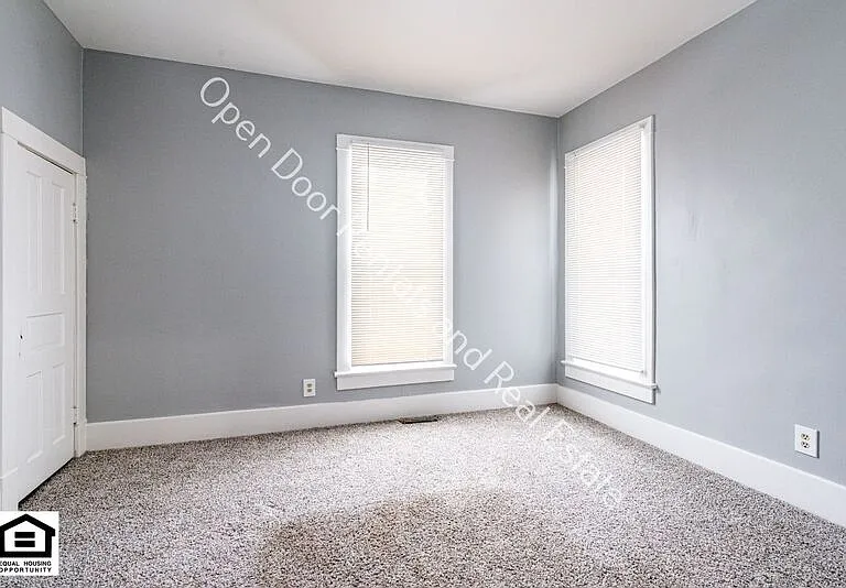 515 N State St #515 N STATE — Photo 11