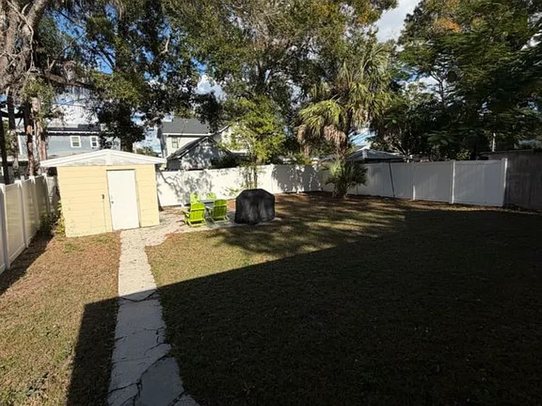 1015 W Coral St — Photo 12