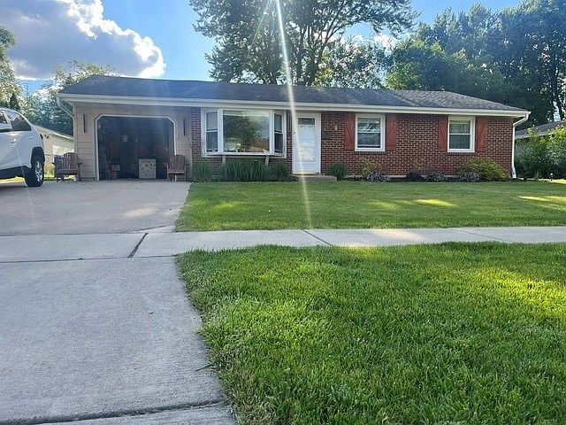 1st image of 630 Dartmouth Ln