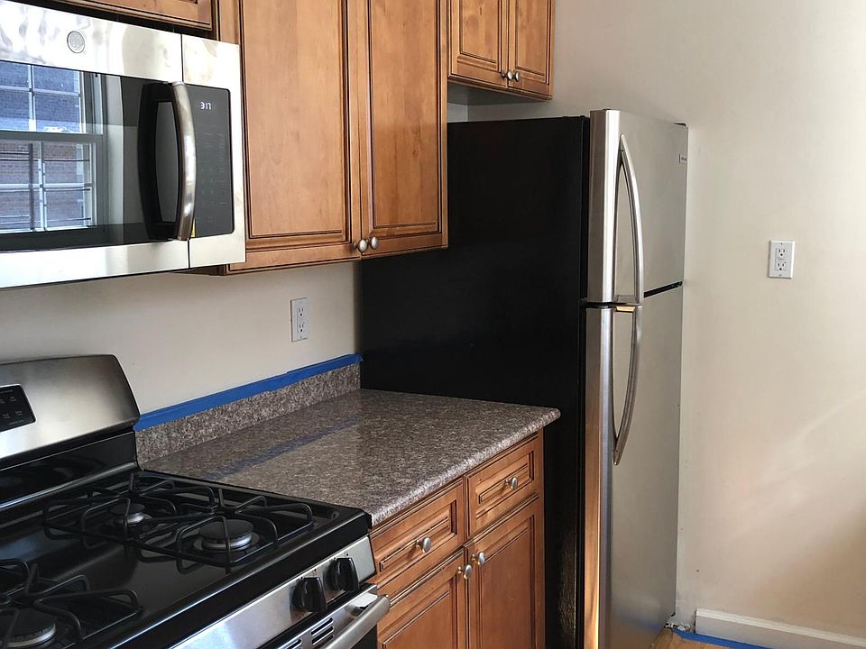 1st image of 8402 143rd St #4