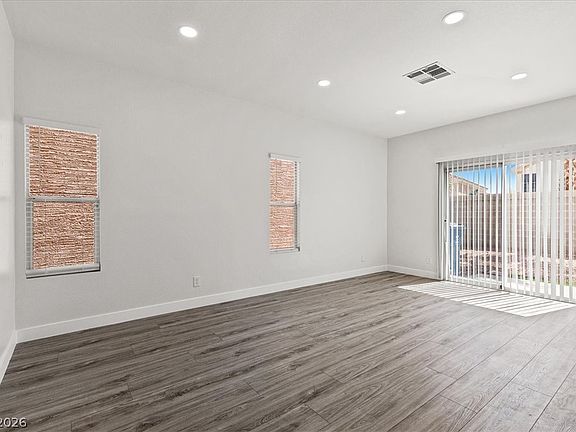 4th image of 1412 Beaver Spring St