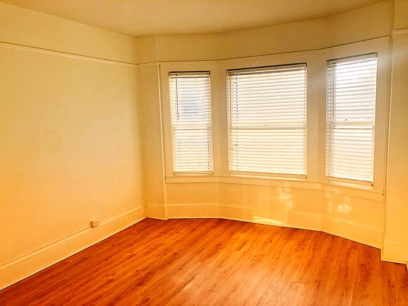 2nd image of 238 Leavenworth St APT 50