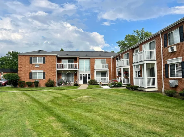 2420 Parmenter Blvd APT 210, Royal Oak, MI 48073