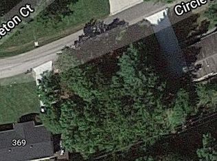 365 Circle Dr, Morehead, KY 40351
