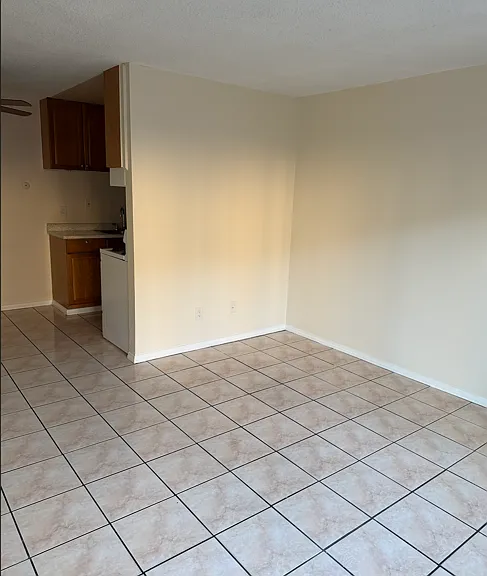 1937 L Ave #1 — Photo 3