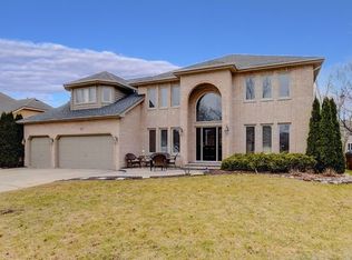 1220 Cromwell Ln, Naperville, IL