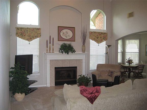 5th image of 3227 Canna Lily Ct