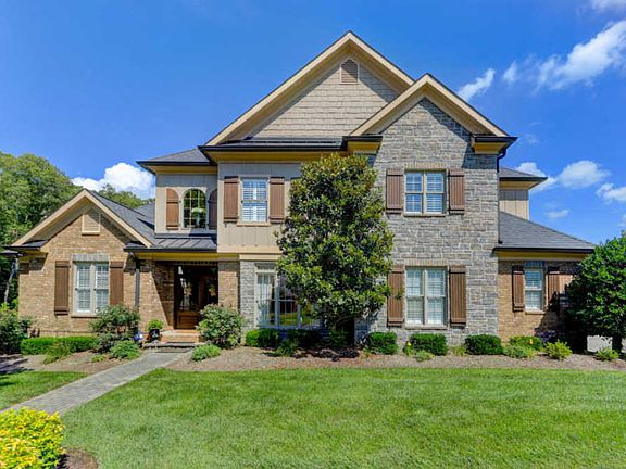 2nd image of 2514 Shady Meadow Ln