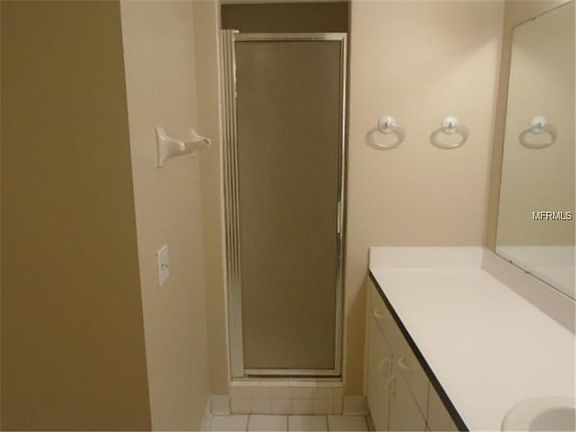 4th image of 1301 Cordova Grn