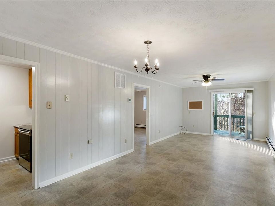 1st image of 18 Shanna Dr #8
