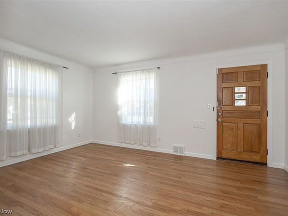 4th image of 4636 W 157th St