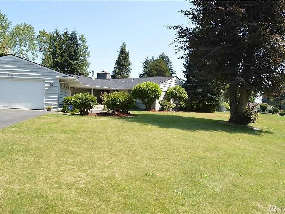 1st image of 11311 Clover Park Dr SW