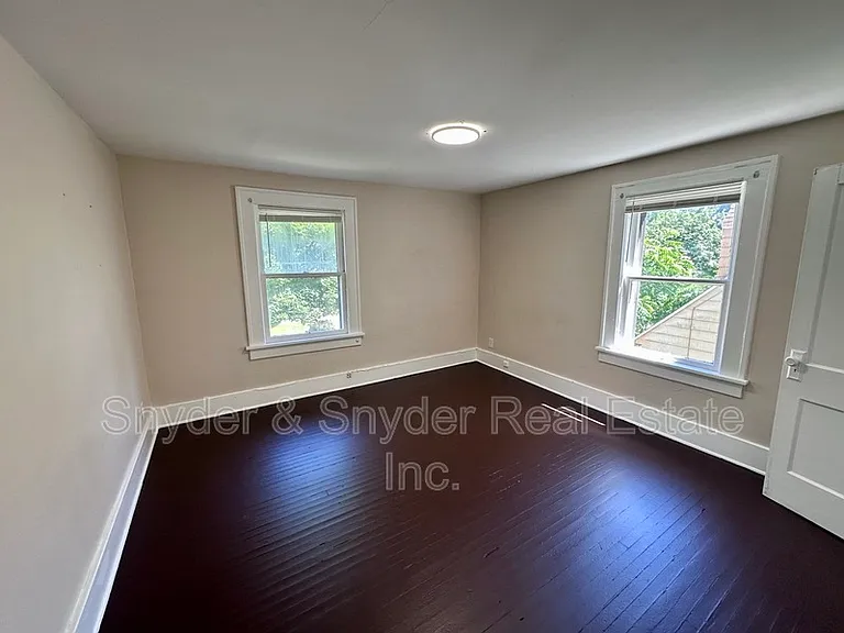 700 Noble Ave — Photo 7