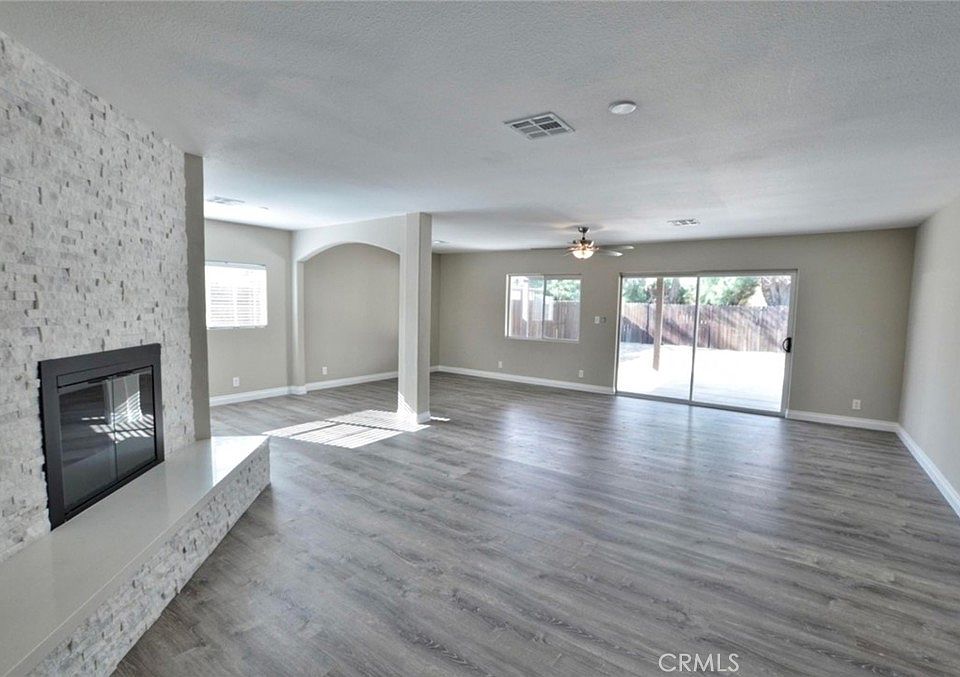 1st image of 31759 Shelter Dr