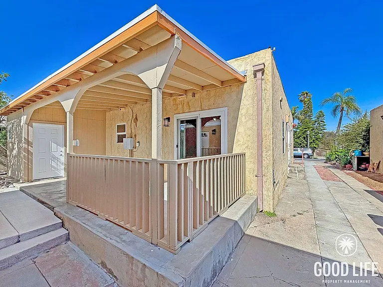 zIsla Vista Dr — Photo 27