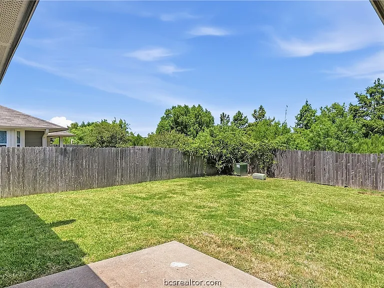 921 Windmeadows Dr — Photo 27