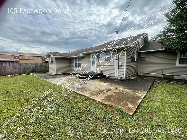 105 Eastwood — Photo 28