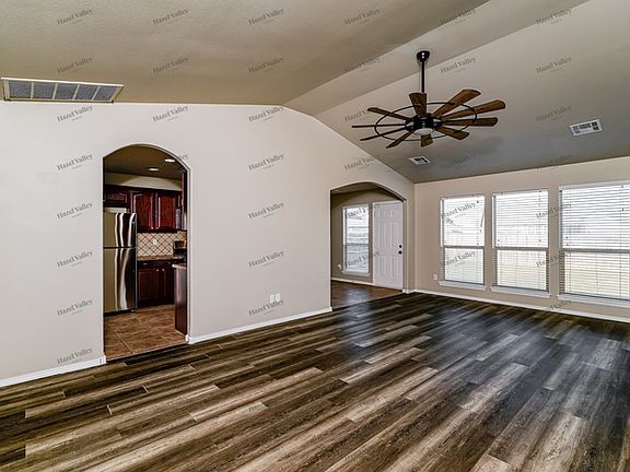 4th image of 4407 N 35th St