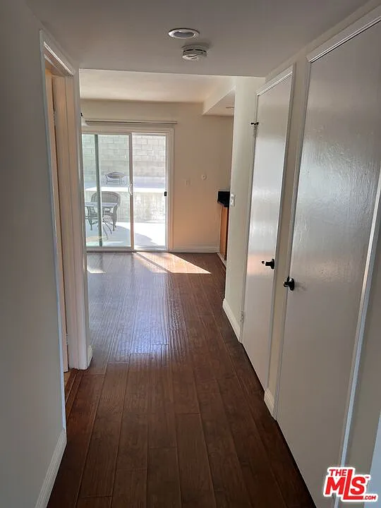 3 bed, 2.5 bath, 1442 sqft, $3,600 — Photo 3