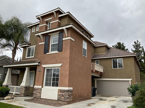 2nd image of 44520 Kingston Dr