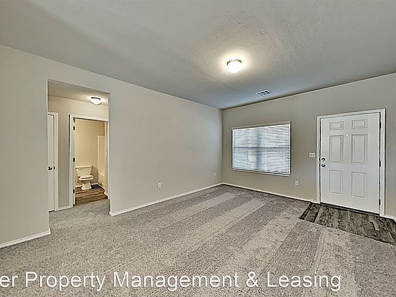 5th image of 1929 Oak Tree Ct
