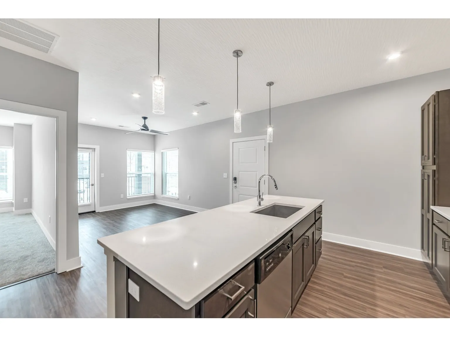 1308 Oak St #206 photo 1