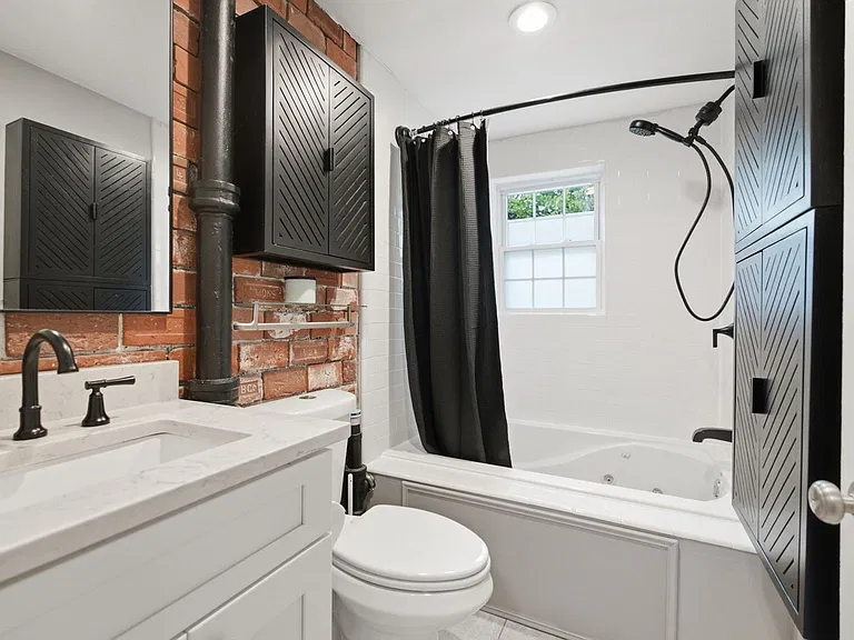 1317 Pendleton St — Photo 27