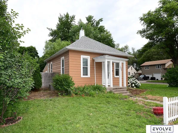 1051 N L St, Fremont, NE 68025