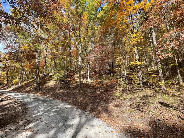 5B Piper Ln, Pickens, SC 29671
