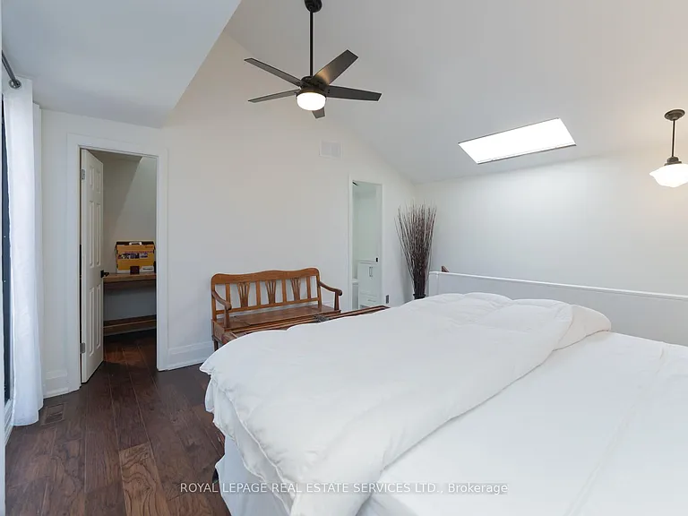 70 Shaftesbury Ave #4 — Photo 27