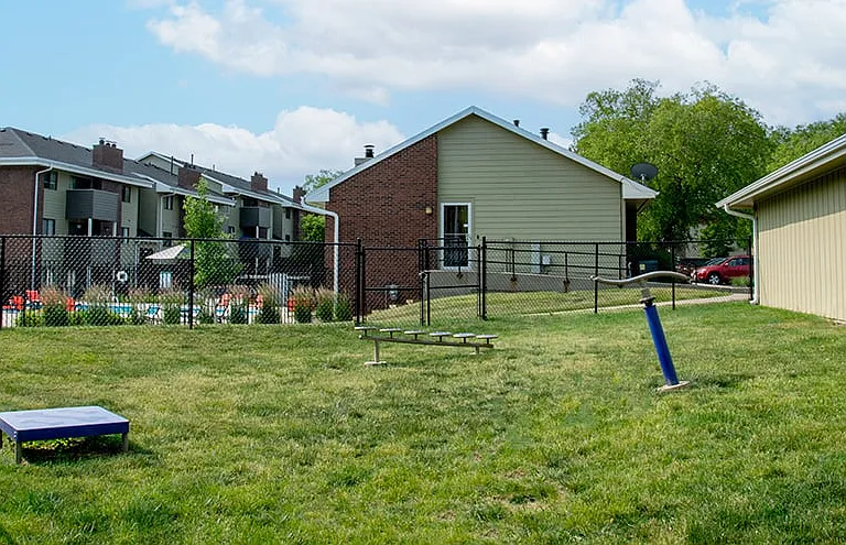 Boulder Ridge Apartment Homes — Photo 31