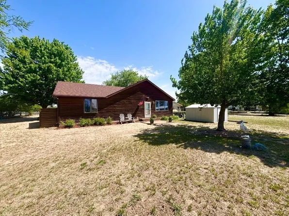 37 Jarecki Lk, Columbus, NE 68601