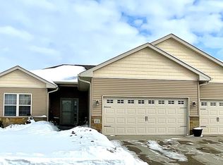 110 N Sunset Dr, North Liberty, IA 52317