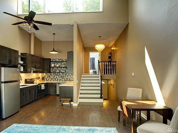 5th image of 11713 93rd Ave NE #B8