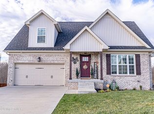 3162 Squire Cir, Shelbyville, KY 40065