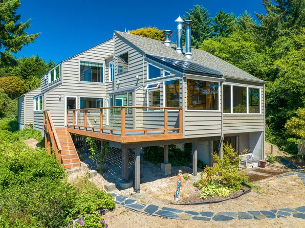 201 SE View Dr, Newport, OR 97365