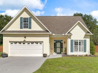 127 Cotton Patch Ct, Burgaw, NC 28425