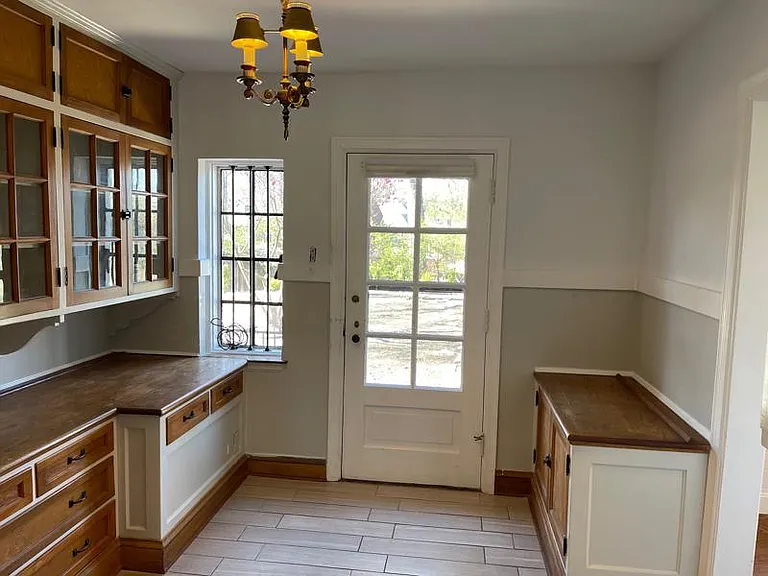 6301 Alexander Dr — Photo 6