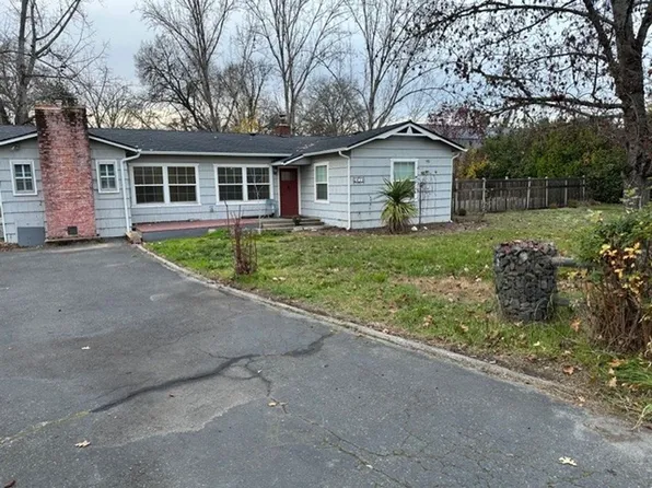 2628 New Hope Rd, Grants Pass, OR 97527