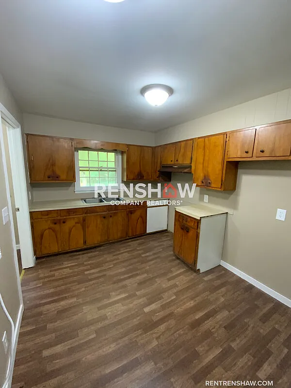 3 bed, 1.0 bath, 1086 sqft, $995 — Photo 2