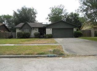 2110 Green Knoll Dr, Houston, TX 77067