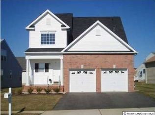 3 Snowberry Ln, Howell, NJ 07731